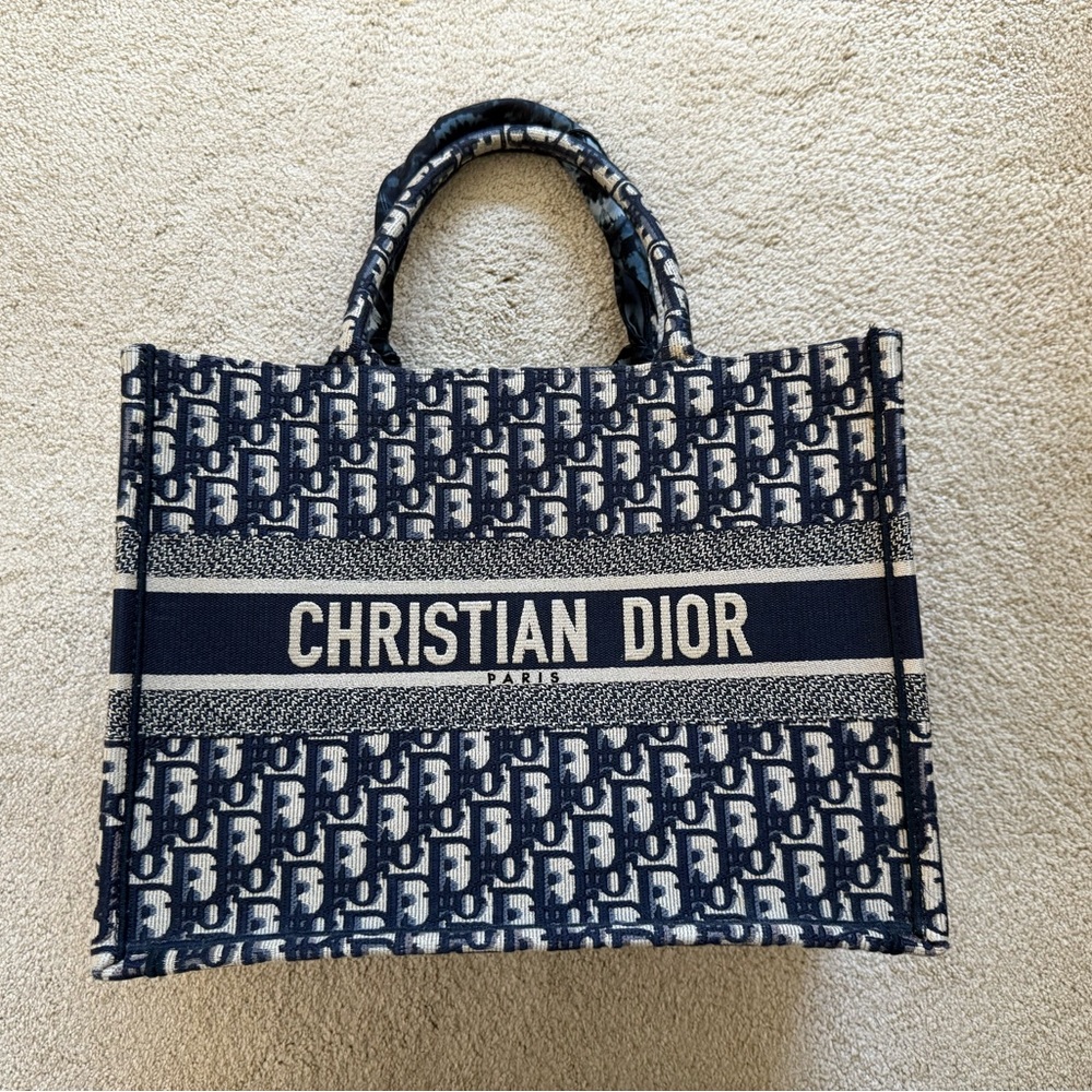 Authentic Christian Dior Book Tote Oblique Monogram handbag Medium Size